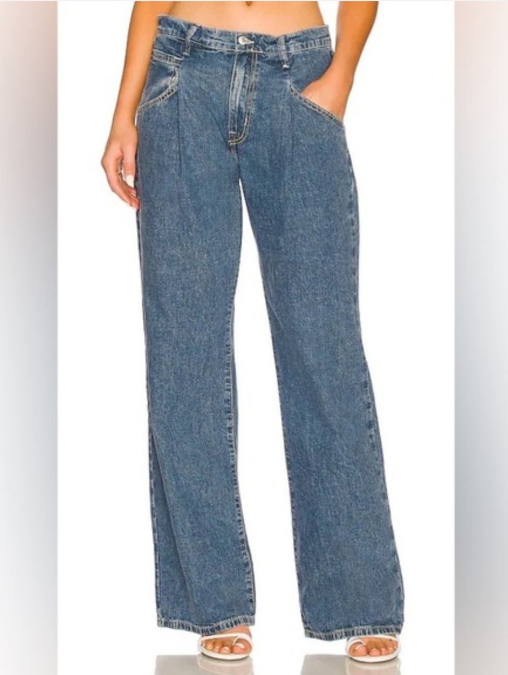 Sould Out Everywhere! Free People Super Slouch Wide-Leg Jeans. Size 30.